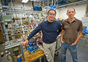 Dean Toste (left) and Elad Gross led a team that developed a technique which allows the catalytic reactivity inside a microreactor to be mapped in high resolution from start-to-finish. Photo: Roy Kaltschmidt