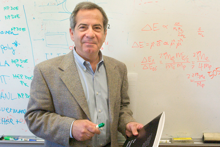 The late UC Berkeley physicist Stuart Freedman in 2005. (Photo credit: Roy Kaltschmidt, courtesy of Lawrence Berkeley National Laboratory)