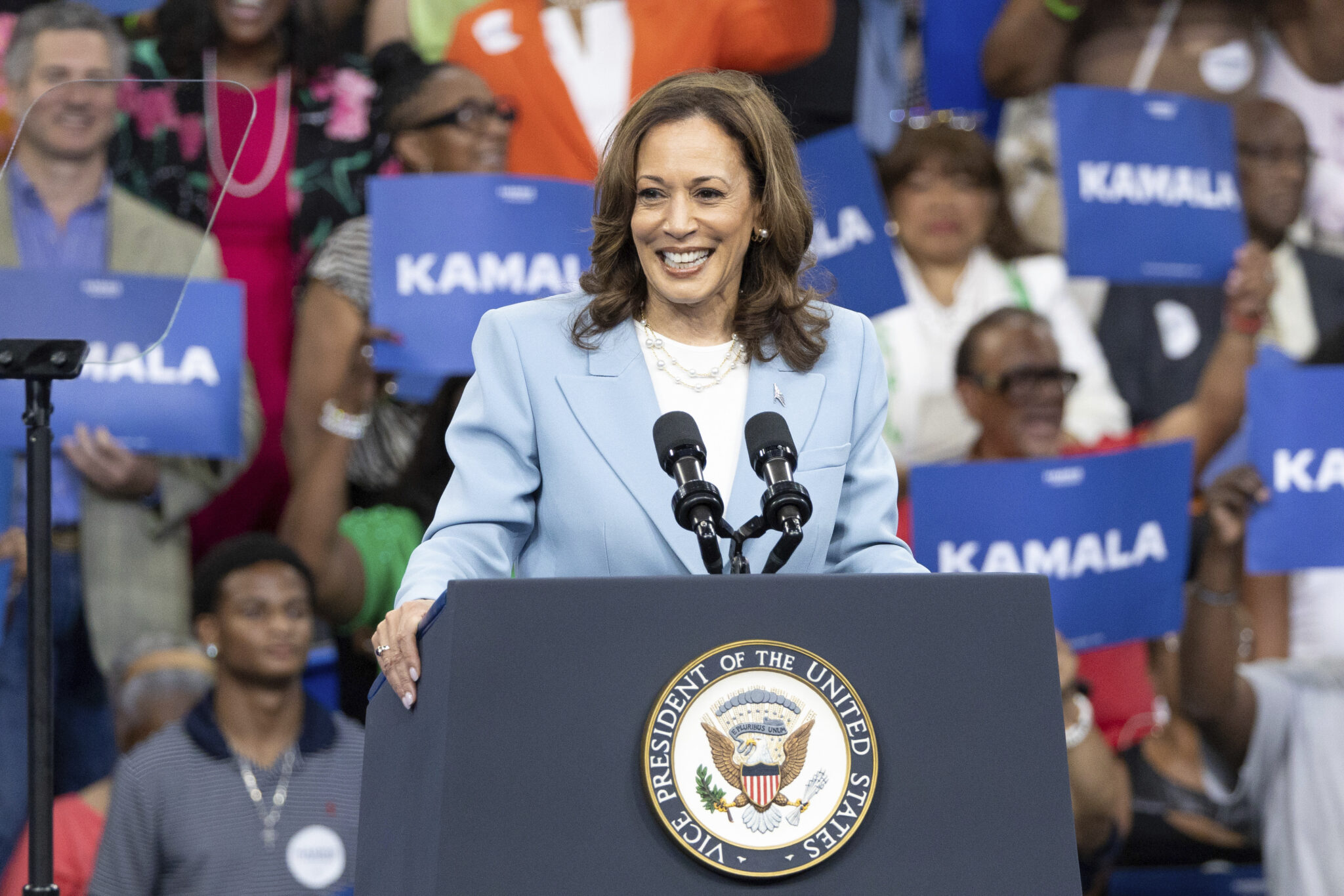 What Kamala Harris’s Voice and Speech Reveal About Her Identity