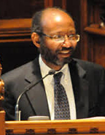 Samual R. Lucas at lectern 