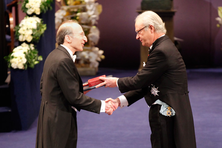 Saul Perlmutter accepting the Nobel Prize in 2011