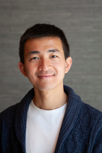 Headshot of Ziyang Zhang 