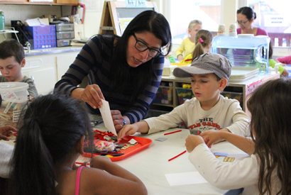 A busy classroom at the Bahia School Age Program – Centro VIDA in Berkeley, CA. Photo by Elizabeth Camacho.