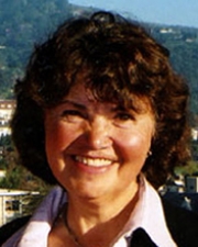 Beatriz Manz