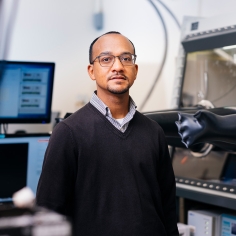 Kwabena Bediako in lab