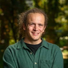Headshot of Lucas Vargas Zeppetello