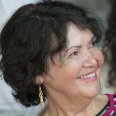 Beatriz Manz