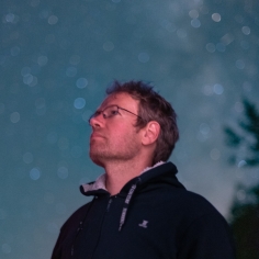 contemplating_stars