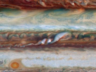 Plumes in Jupiter's atmosphere