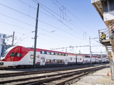 A new electric train at the Caltrain San Francisco station.