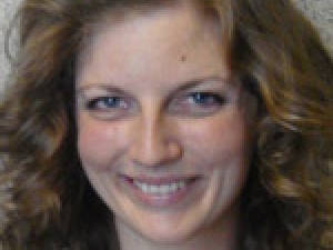 headshot of Maya Kuehn