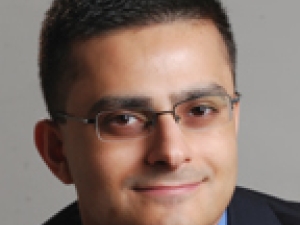 headshot of Ali Javey smiling