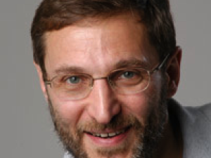 headshot of Scott Shenker